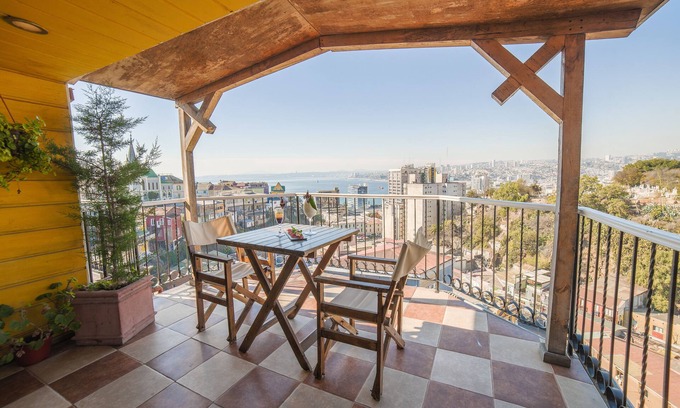 Cerro Alegre Hotel | Hotel Boutique Casa Vander