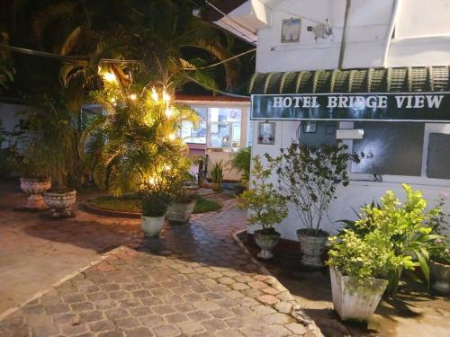 Manmunai North Hotel | Hotel Bridge View