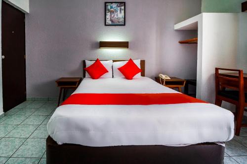 Downtown Guadalajara Hotel | Hotel Canada, Guadalajara