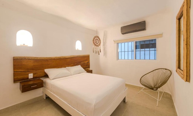 Puerto Morelos Hotel | Hotel Caracol Puerto Morelos