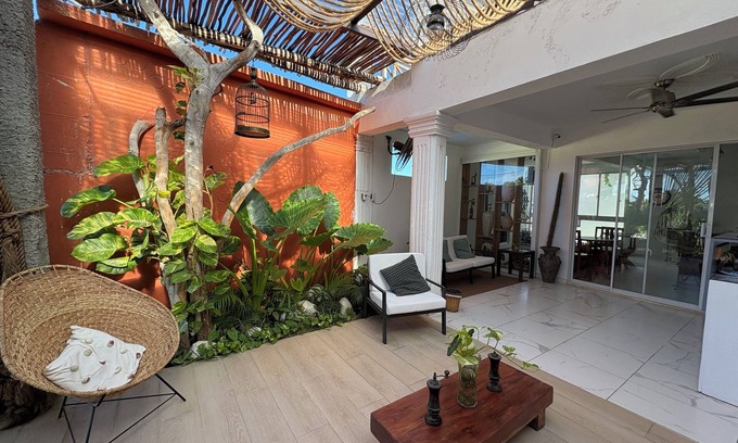Pedernales Hotel | Hotel Casa Bajari