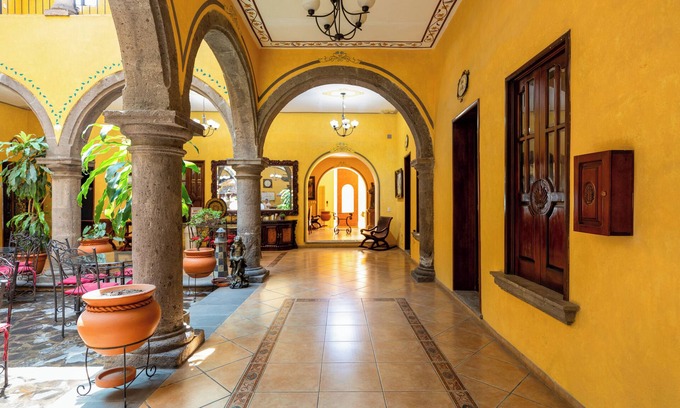 Tequila Hotel | Hotel Casa Dulce María