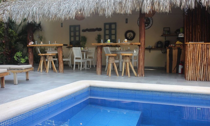 La Veleta Hotel | Hotel Casa Santiago Tulum