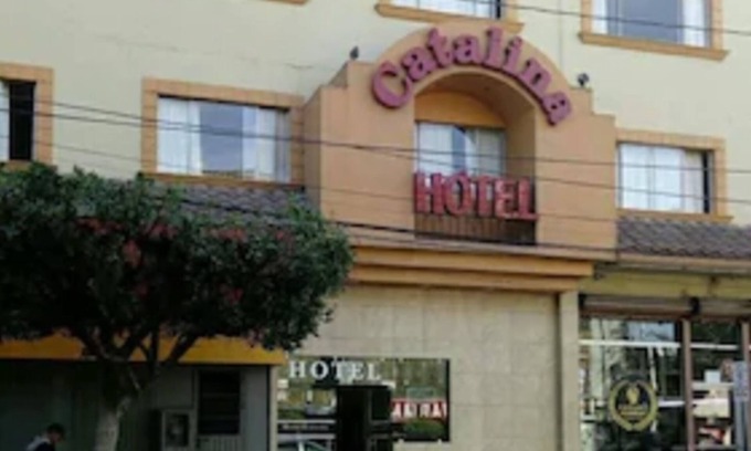 Avenida Revolucion Hotel | Hotel Catalina