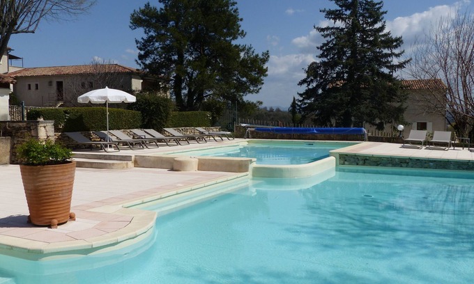 Forcalquier Hotel | Hotel Charembeau