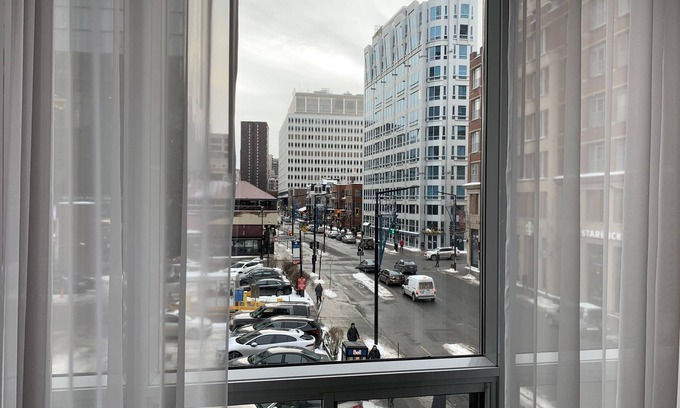 Downtown Montreal Hotel | Hotel Chez Swann