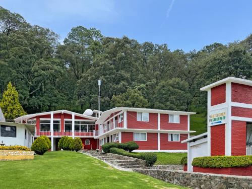 Villa del Carbon Hotel | Hotel Chinguirito