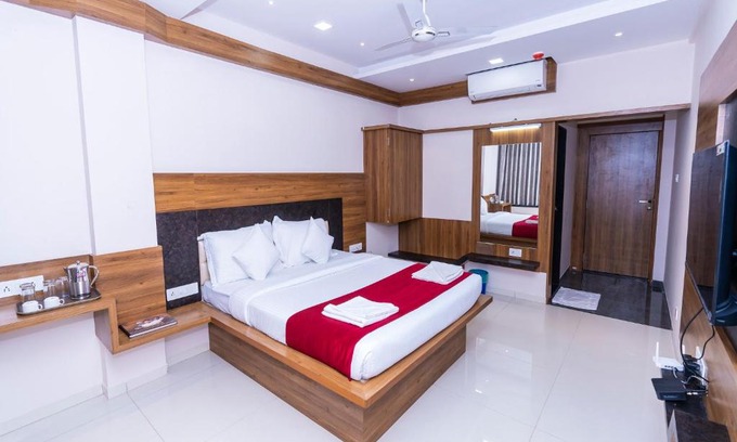 Kolhapur Hotel | Hotel Chiranjeevi Kolhapur