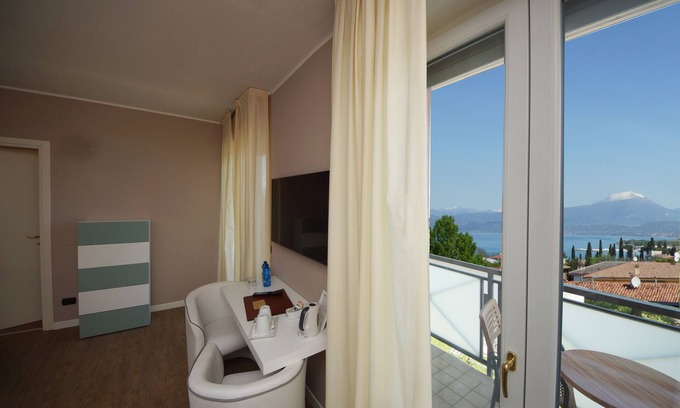 Peschiera del Garda Hotel | Hotel Clarin 14 by Dori