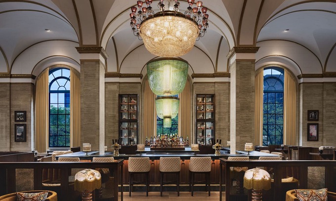 Downtown Cleveland Hotel | Hotel Cleveland, Autograph Collection