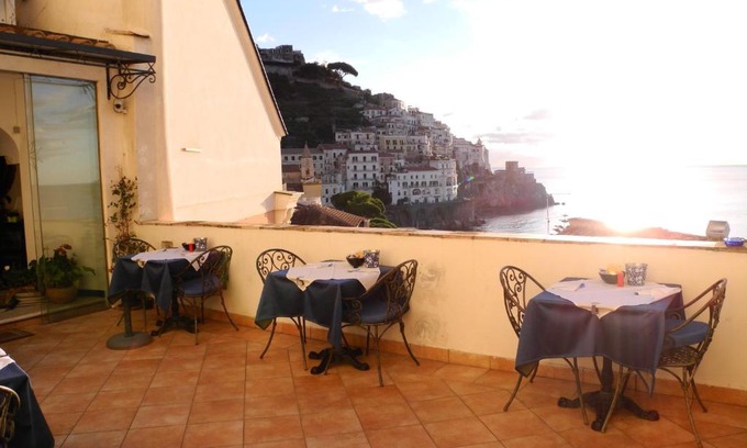 Amalfi Hotel | Hotel Croce Di Amalfi