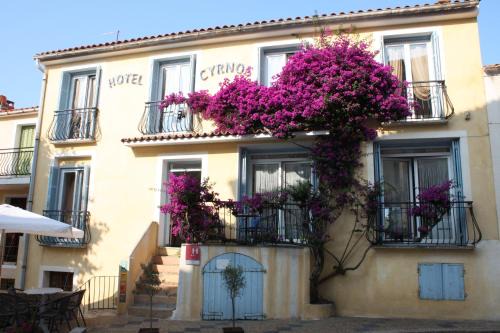 Cargese Hotel | Hotel Cyrnos