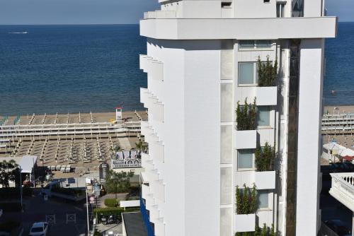 Alba Hotel | Hotel Daniel's FRONTE MARE