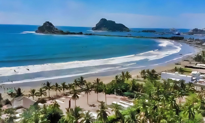 Mazatlan Hotel | Hotel de Arnold