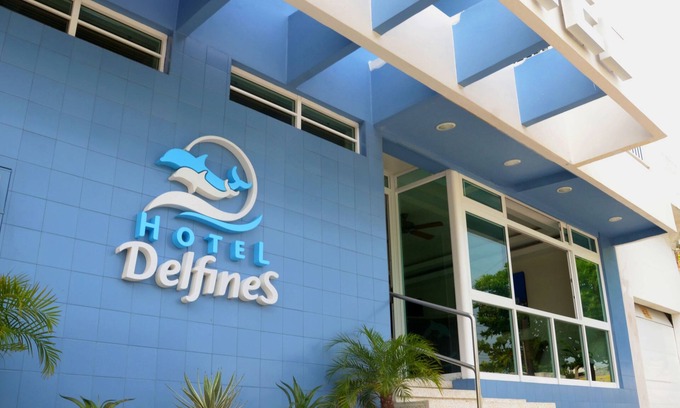 Ricardo Flores Magon Hotel | Hotel Delfines