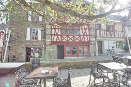 Saint-Brieuc House | Hotel des ducs de bretagne pour 2