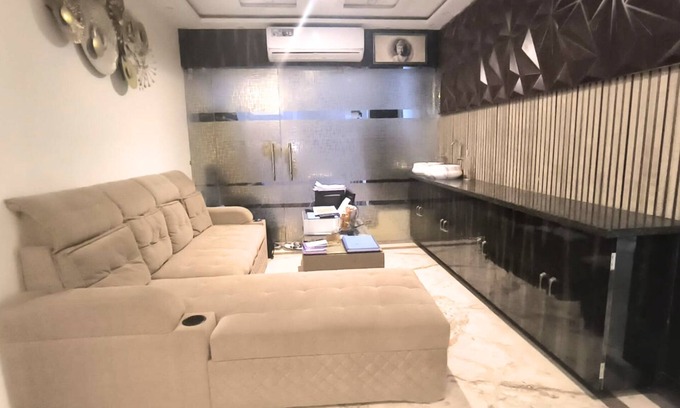 Sigra Hotel | Hotel Devvanshi Vila
