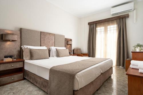 Adamas Hotel | Hotel Dionysis Studios