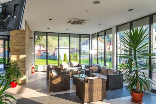 Ljubovija Hotel | Hotel Drinska lasta