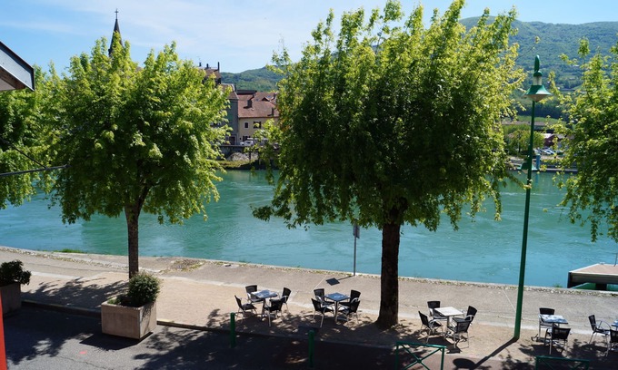 Seyssel Hotel | Hotel du Rhone Seyssel