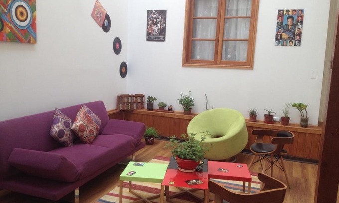 Cerro Alegre Hotel | Hotel Ecomusic