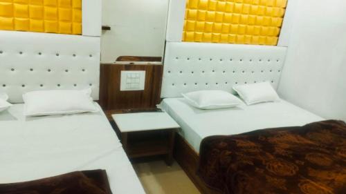 Ujjain Apartment | Hotel ECOSIA Private Room's And Restaurants