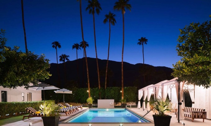 Warm Sands Hotel | Hotel El Cid by AvantStay | 16 OCC Full Hotel Buyout in Palm Springs w/Pool!