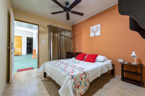 Canas Dulces Bed & Breakfast | Hotel El Cocobolo Food&Rest Room 4 B&B WiFi AC Pkg Free Swimmingpool