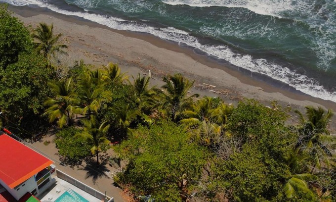 Tortuguero Hotel | Hotel El Icaco Tortuguero
