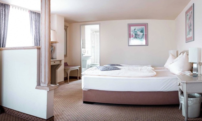 Holthausen Hotel | Hotel Elbroich Düsseldorf