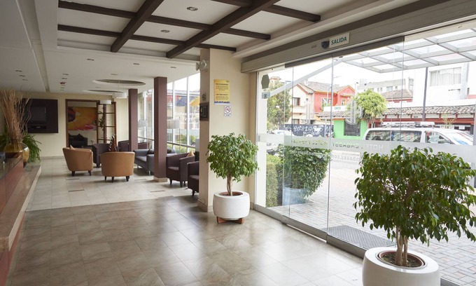 La Mariscal Hotel | Hotel Embassy