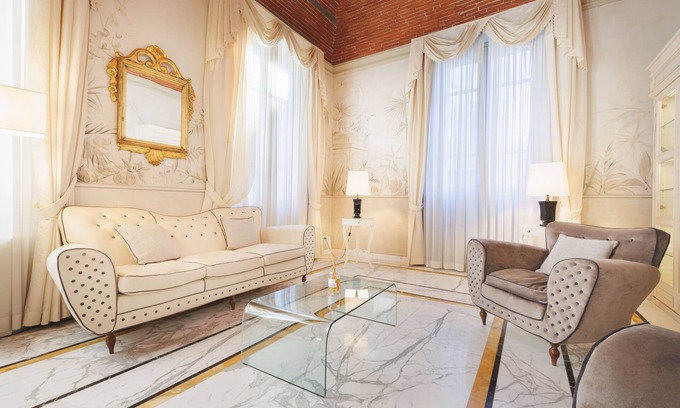 Santa Maria Novella Hotel | Hotel Embassy