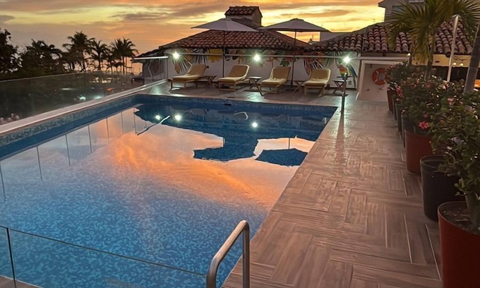 Downtown Puerto Vallarta Hotel | Hotel Encino Malecón Centro Puerto Vallarta