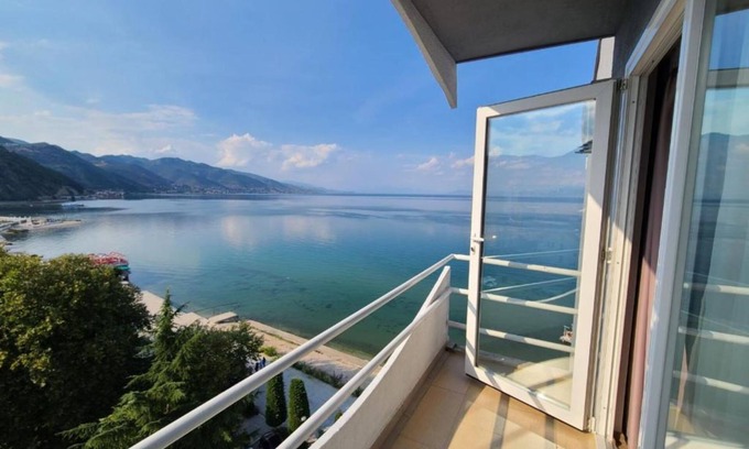 Pogradec Hotel | Hotel Enkelana