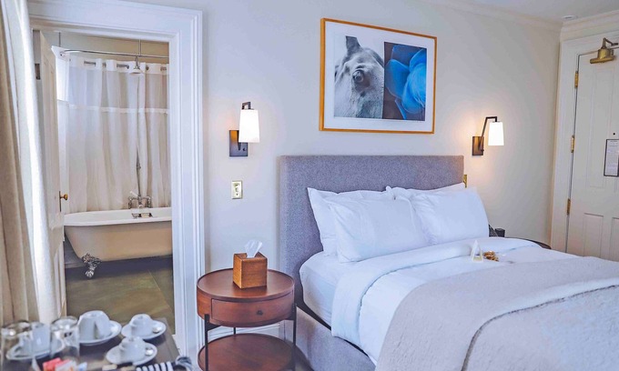 Milford House | Hotel Fauchere: Historic Setting, Modern Comforts - Steps from Local Attractions