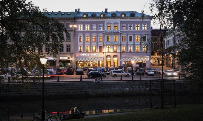 Centrum Hotel | Hotel Flora