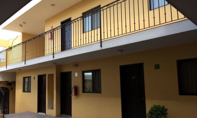 Monclova Hotel | Hotel Flores Hills