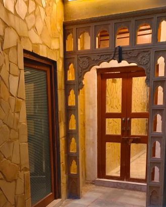 Amar Sagar Pol Hotel | Hotel Fort View -The Heart of city