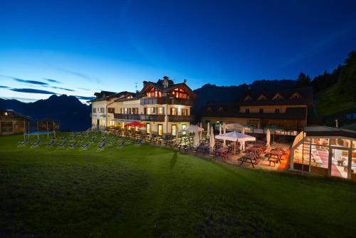Valdisotto Hotel | Hotel Gallo Cedrone