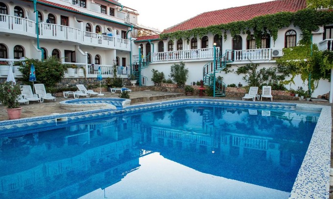 Dyuni Hotel | Hotel Gamartata