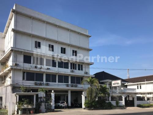 Sidoarjo Hotel | Hotel Gamary RedPartner Sidorejo