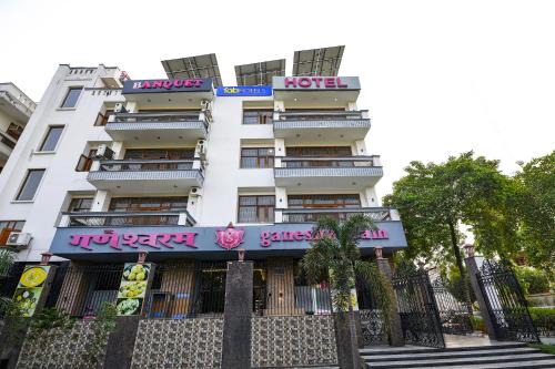 Noida Hotel | Hotel Ganeshwaram 45