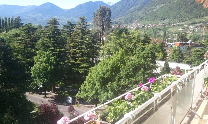 Merano Bed & Breakfast | Hotel Garni Lux