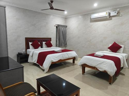 Gandhipuram Hotel | Hotel Grand Palace