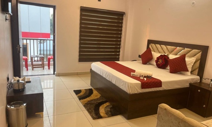 Bulandshahr Hotel | Hotel Green India Residency