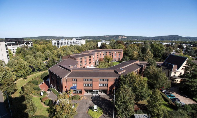 Hochkreuz Hotel | Hotel Gustav Stresemann Institut
