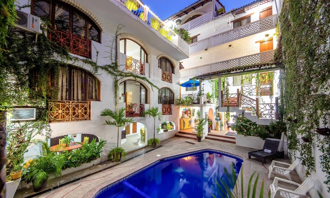 Emiliano Zapata Hotel | Hotel Hacienda de Vallarta Centro