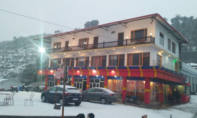 Kempty Range Hotel | Hotel Himalaya View