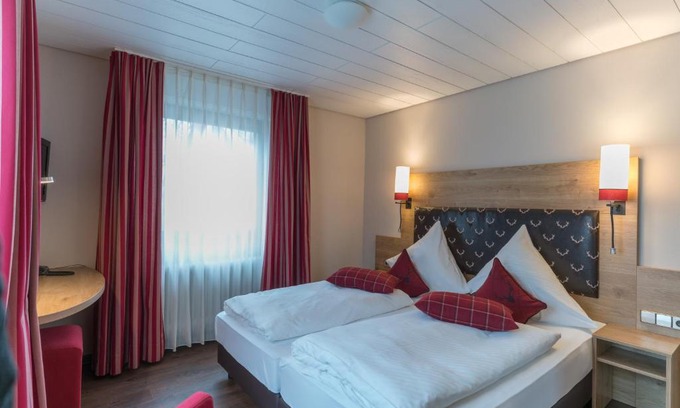Kork Hotel | Hotel Hirsch