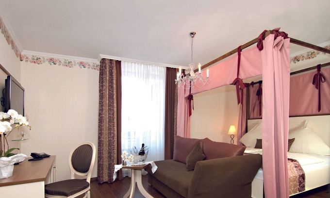 Neustadt in Holstein House | Hotel Holländersruh´, Hochzeitszimmer - Hotel Holländersruh